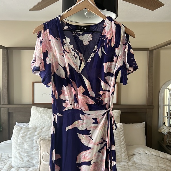 Blue, pink and white floral maxi dress that opens in the front. - Picture 3 of 5